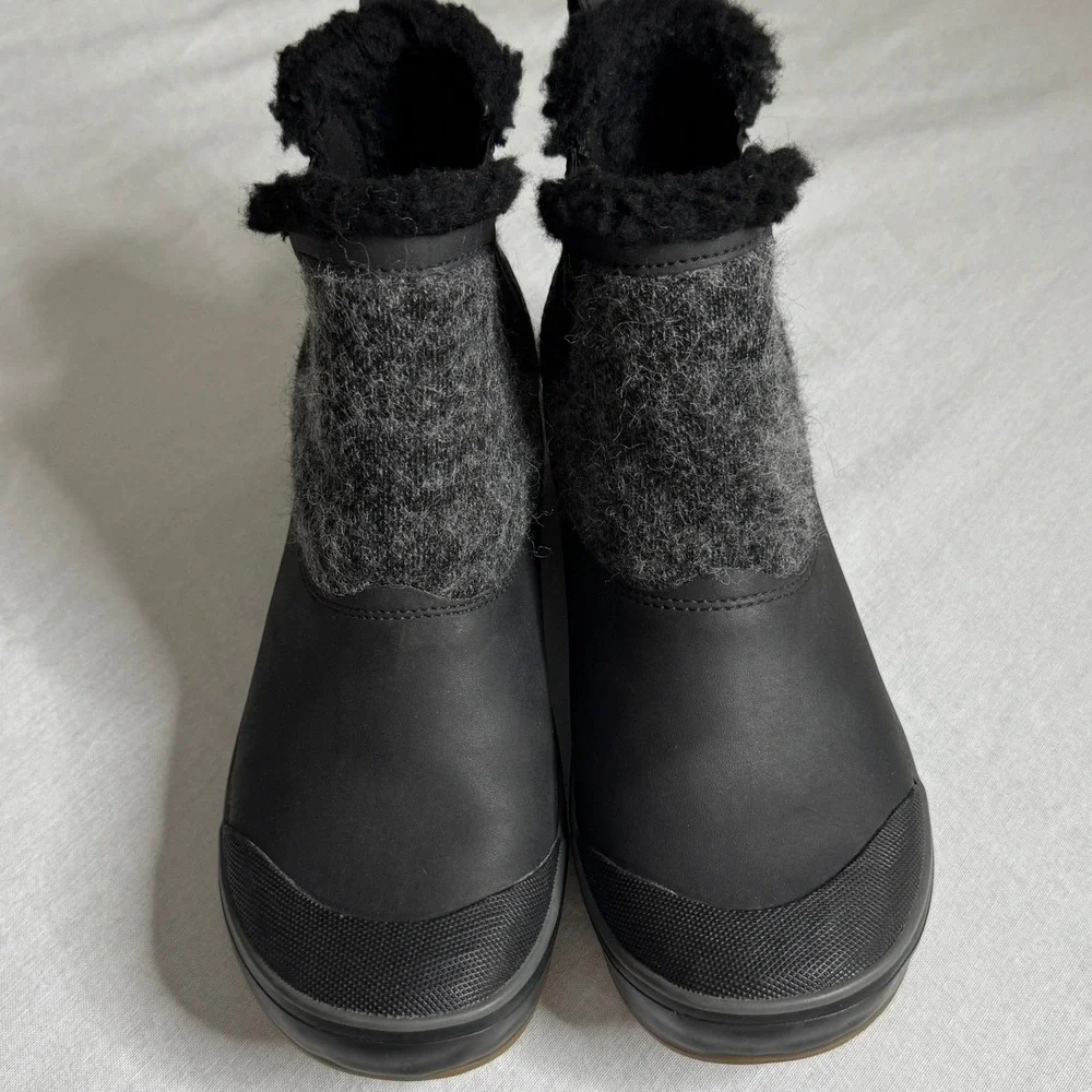 Keen Elsa Chelsea Waterproof Boots Black Grey Wool Faux Fur Lining Womens 8